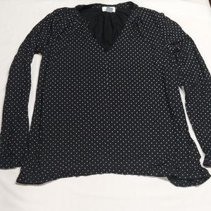 Black long-sleeve shirt with white pattern